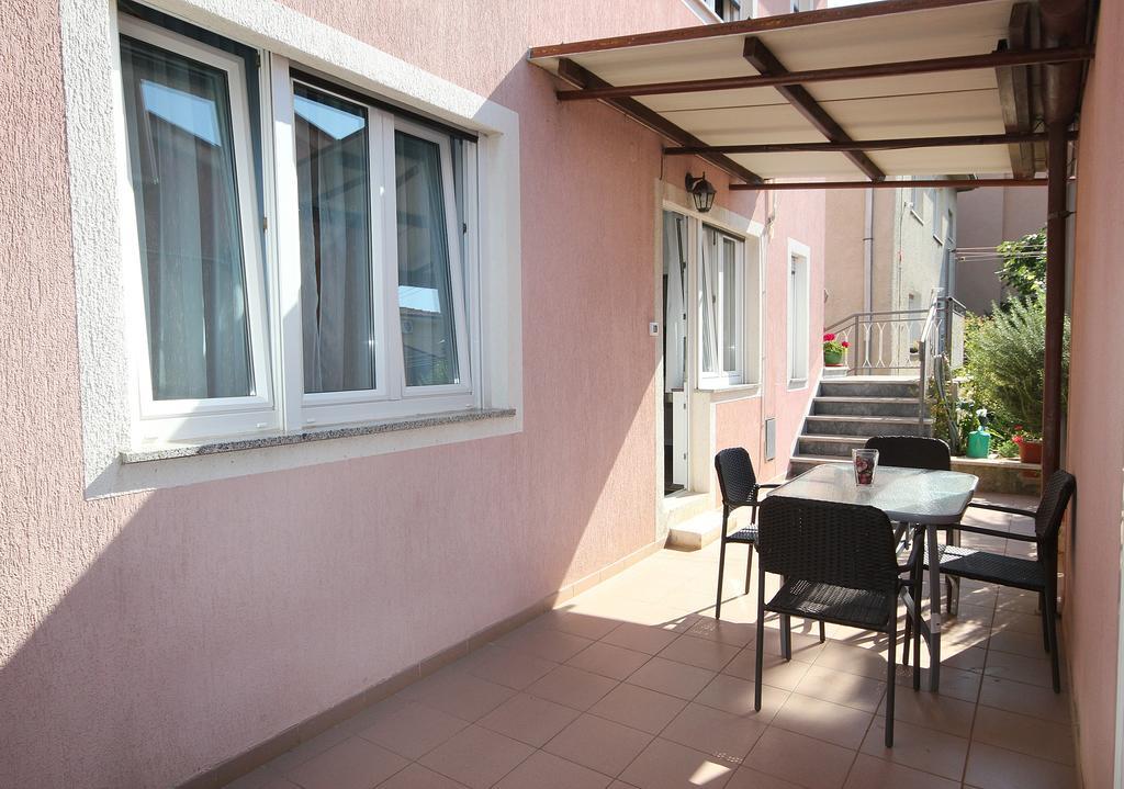 Apartment Korado Pula Rum bild
